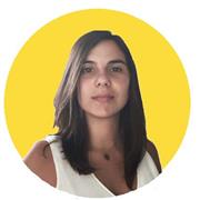 profesora de inglés y educación física, además de la Dela